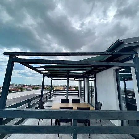Apartment Rooftop